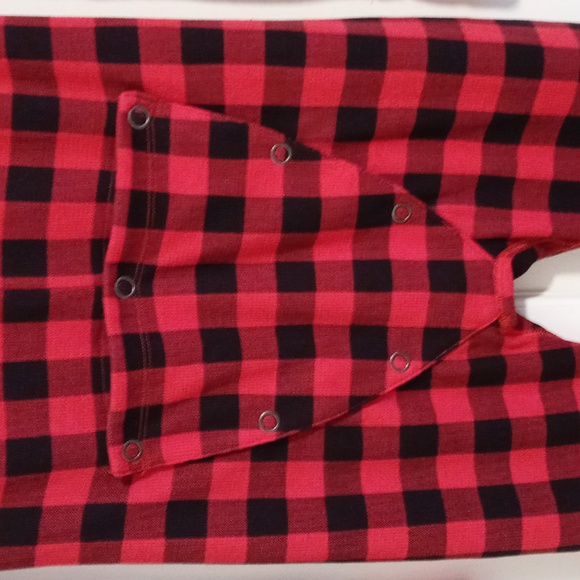 🆕️ 💋PINK VS💋 - Red/Black Plaid Pajama Lounge Onesie - Picture 8 of 15